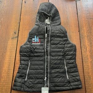 Packable Insulated & Hooded CHI vest - Never Worn!